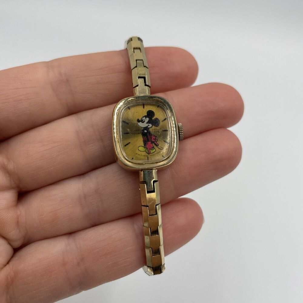 Vintage Bradley 17 Jewels Disney Mickey Mouse Manual Winding Watch Gold - Picture 2 of 12